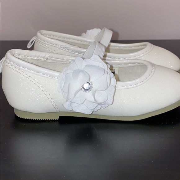 Brand new glittery white shoes - Picture 4 of 4